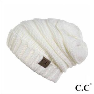 Ribbed knit slouchy beanie!❄️